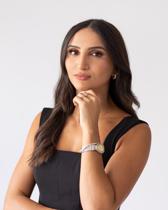 Anyelle Magnani, Escritório de advocacia na Itália